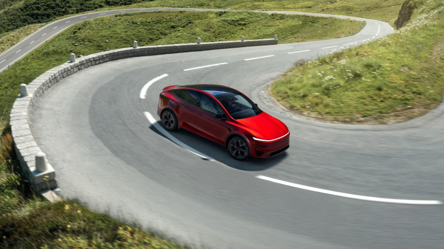 460 koní pod kapotou! Nejvýkonnější Tesla Model Y Performance stojí přes 1,5 milionu Kč