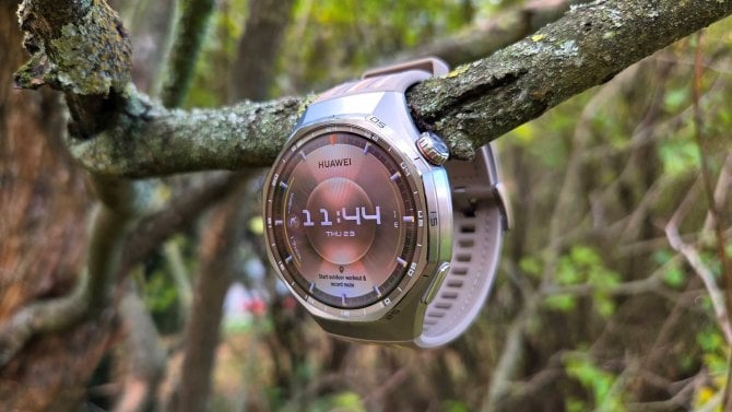 Recenze chytrých hodinek Huawei Watch GT 6 Pro: titanová elegance s výdrží, kterou ostatní jen závidí