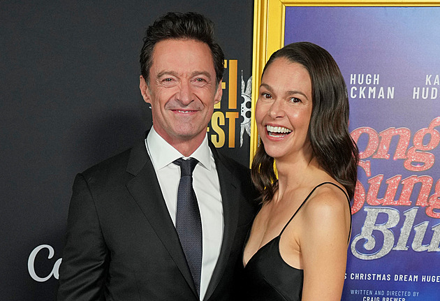 Hugh Jackman se poprvé ukázal s kolegyní, kvůli které opustil starší manželku