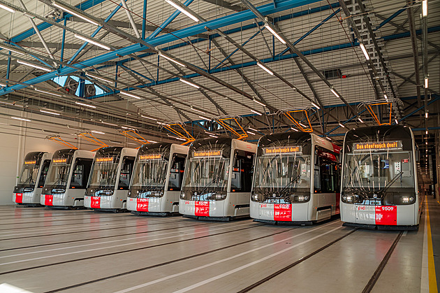 Svezete se novou tramvají? Praha je všechny posílá do ostrého provozu