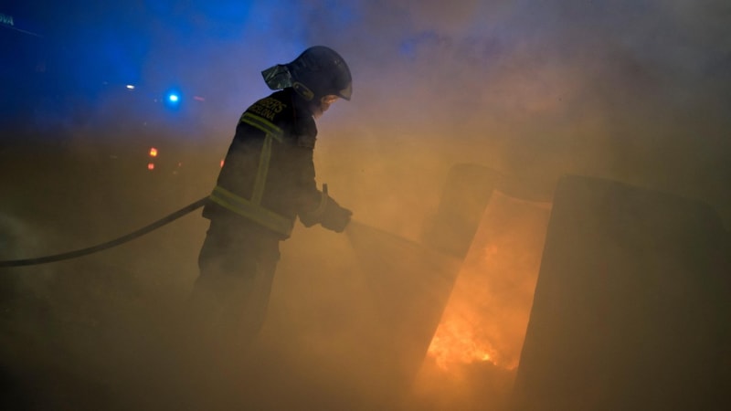 Tragédie v Českých Budějovicích: Na sídlišti hořelo, v bytě našli mrtvého