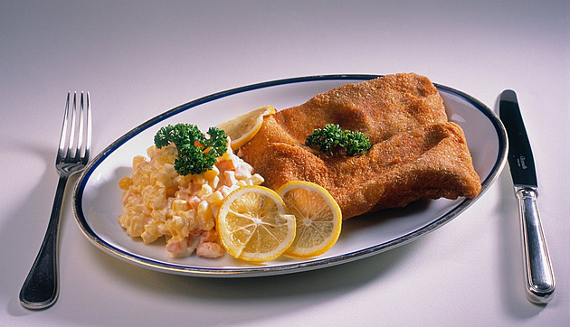 Zlevnilo máslo, podražila vejce. Na kolik letos vyjde štědrovečerní večeře