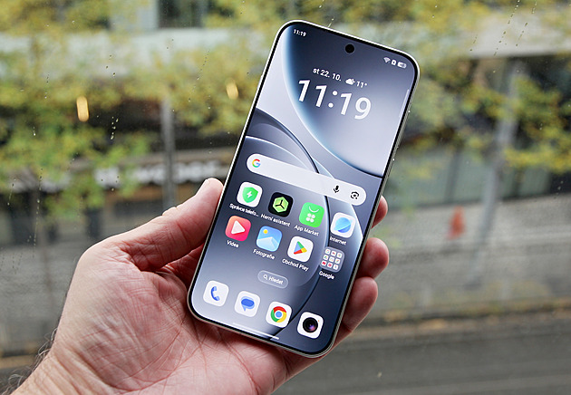 Je to špičkový mobil s parádní slevou. Test Oppo Find X9 Pro