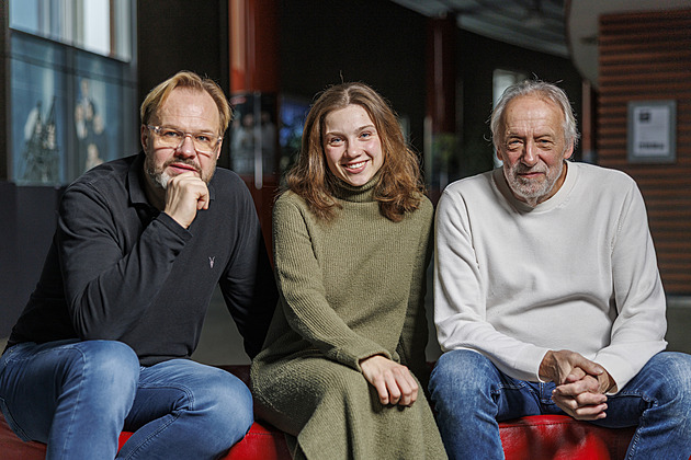 Letos oslavili 25, 50 a 75 let. Rok změn, trápení i naděje, bilancují herci