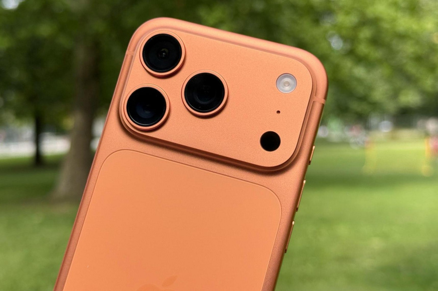 Máte iPhone 17 Pro a trápí vás tahle nepříjemnost? Nejste v tom sami