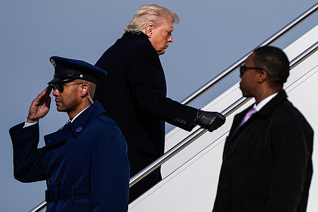 Dánové jsou podle Trumpa skvělí lidé. Ale Grónsko neochrání, trvá na svém