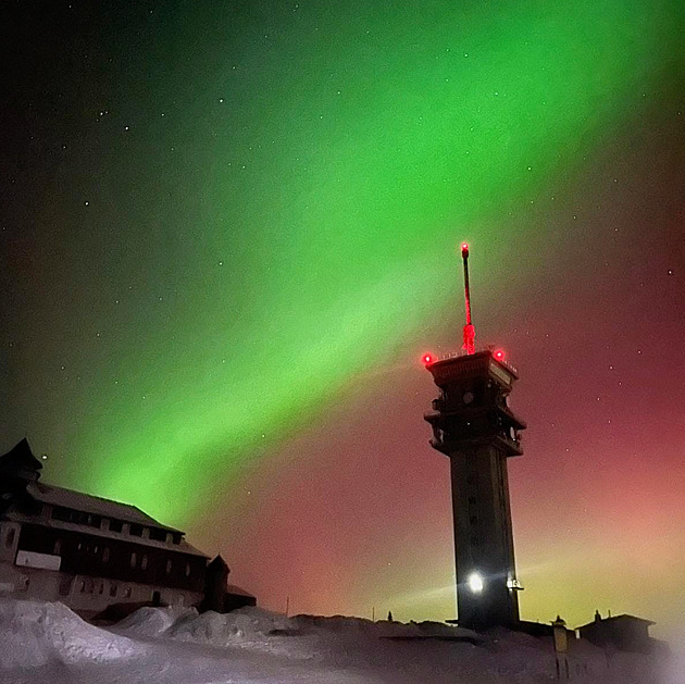 Ohlédnutí za polární září na západě Čech, pozorovali ji na Klínovci i Šumavě