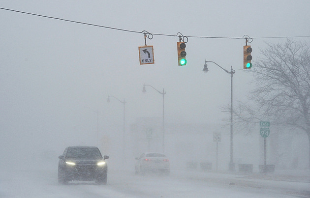 Přívaly sněhu a minus 40 stupňů. Na USA se žene zimní bouře