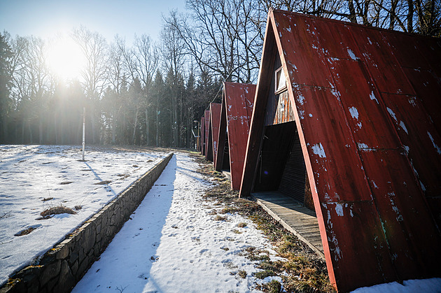 Kdo smí do tábora? Spor zastavil provoz areálu v Jizerských horách