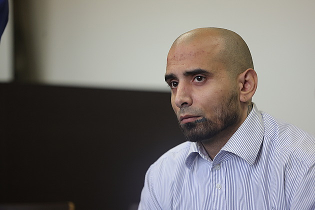 Horší než nejbrutálnější mordy. Soud potvrdil doživotí za vraždu před dětmi