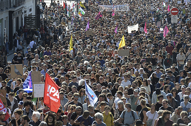 Vyspělé země mají rekordní dluhy. Globální stabilita je v ohrožení, varují experti