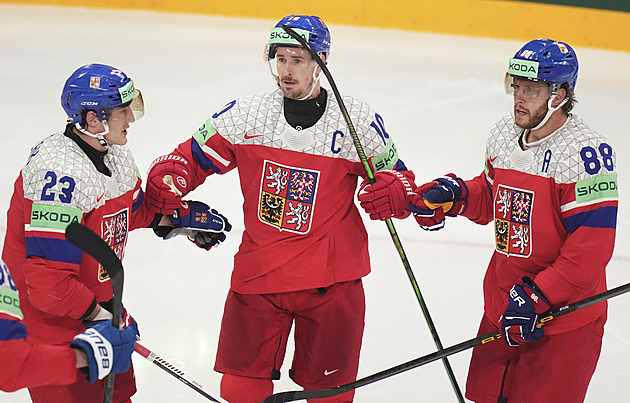 Rulíkův rébus v útoku. Co s pozicí centra? K Pastrňákovi se nabízí dvě hlavní varianty