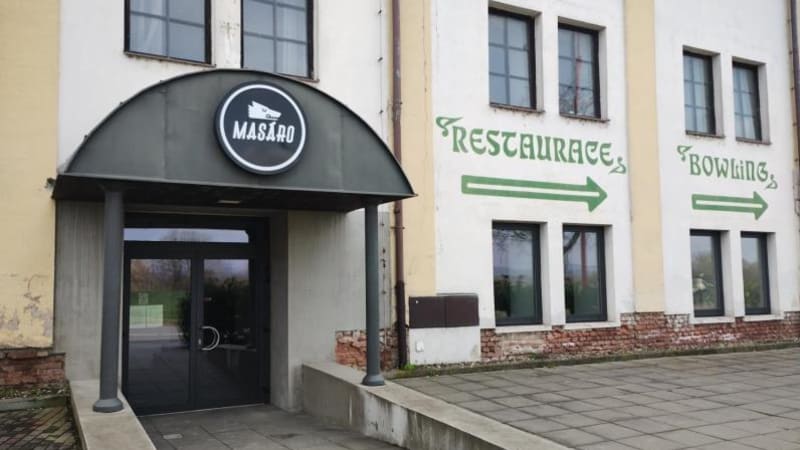 Trus, plíseň a všude špína. Inspekce restauraci v Uherském Hradišti okamžitě zavřela