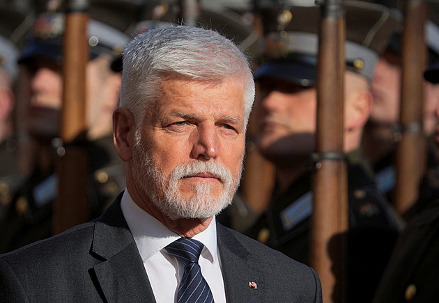 ČR by podle Pavla měla přehodnotit vztahy s Maďarskem. Irelevantní, reaguje Macinka