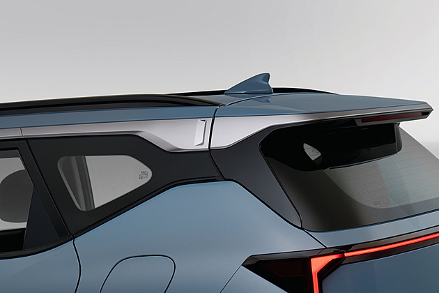 Neo oldschool: Kia Seltos vypadá jako elektrický přízrak, ale jezdí na benzín