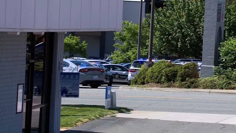 Při masové střelbě zemřeli v USA nejméně dva lidé. Vše asi spustila domluvená dětská rvačka