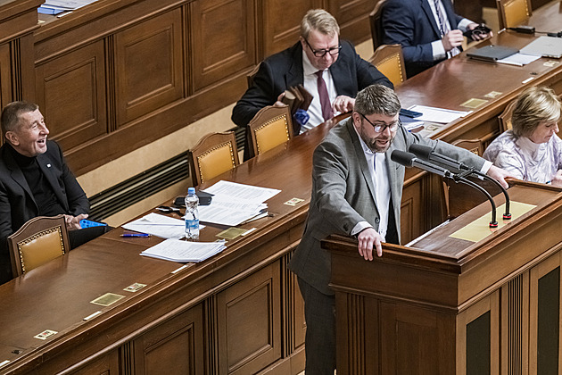 Opozice navrhla jednat „o plánu koalice na likvidaci veřejnoprávních médií“