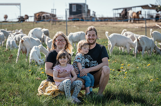 Kozy na dohled paneláků. Jirákovi farmaří kousek od centra Prahy
