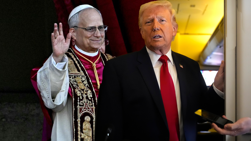 Rubiova cesta „ke křížku“: Trump ostře napadl papeže, jeho ministr zahraničí nyní letí do Říma