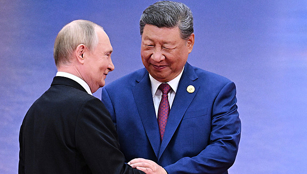 Putin zahájí návštěvu Číny. Načasování po Trumpovi je náhoda, tvrdí Kreml