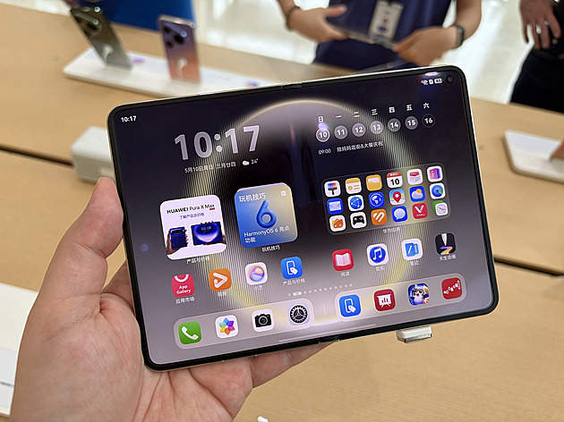 Změní nový iPhone celou kategorii mobilů? Může skončit jako osamělý exot