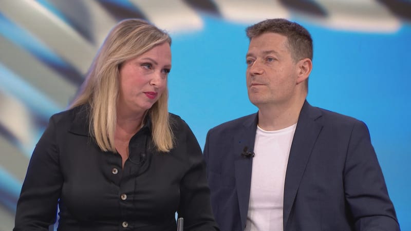 Paskvil, „ty bláho“ a Klempířova šaráda. Hádka ve studiu o financování České televize