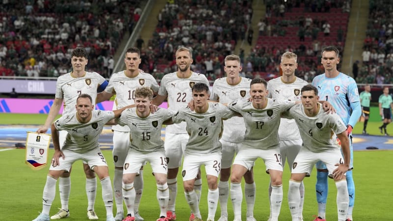 POSTŘEHY Z MS: I přes prohru by tahle holomajzna mohla stačit na postup. Kde byl ale Schick?