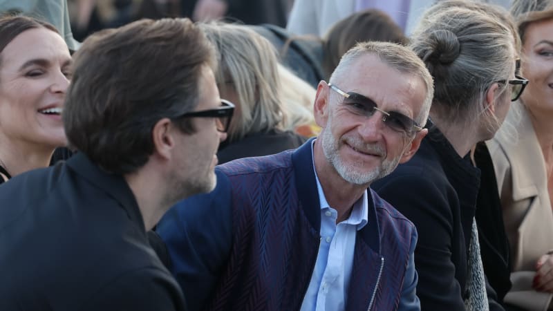 Lobbista Janoušek se bavil na módní přehlídce. Před lety měl být v terminálním stadiu nemoci