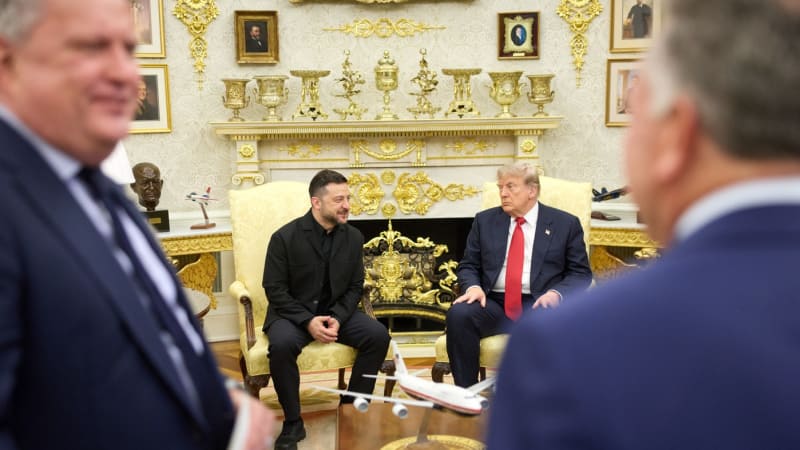 Trump slíbil Ukrajině licenci na Patrioty, oznámil Zelenskyj. S Ruskem chce jednat o míru
