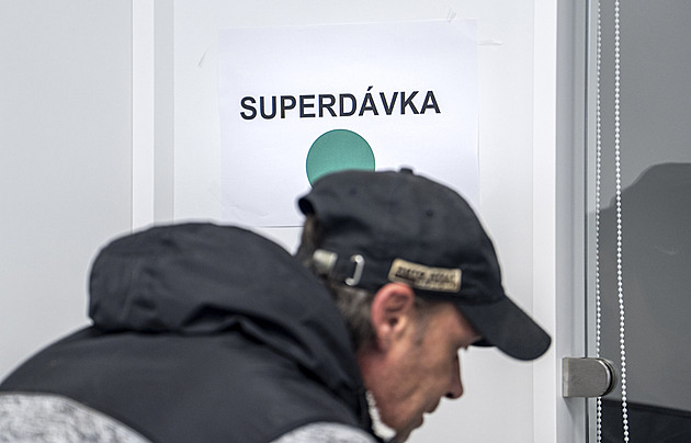 Superdávka pro 238 tisíc domácnosti je tady. Třetina si polepší, polovina pohorší