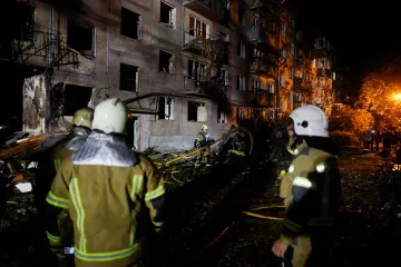 Ruský útok na Kyjev zabil nejméně devět lidí a třicet dalších zranil