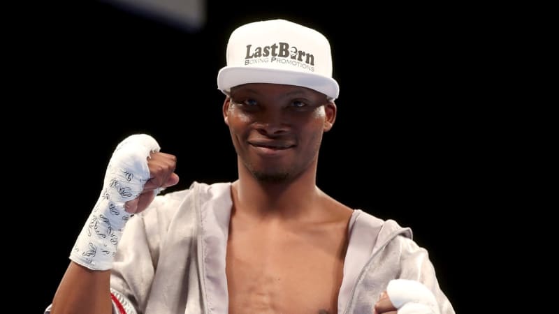 Přepadli ho a zastřelili před vlastním domem. Zemřel boxer Tete, držel světový rekord v KO